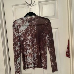 Sterling Kreek Brown and White Long Sleeve mesh top